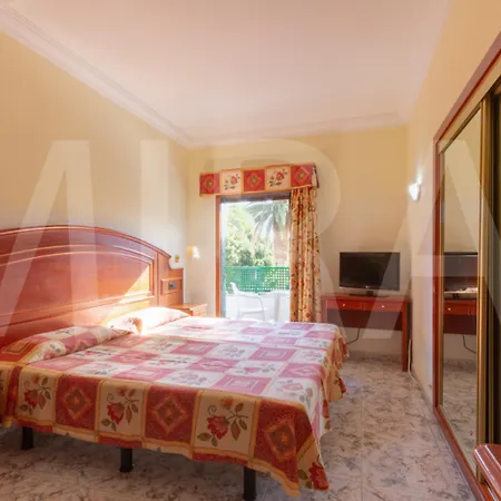 Hotel Tropical 3*
