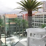 Tropical فندق