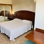 فندق Tropical 3*