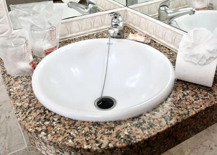 热带酒店 3* 拉克鲁斯