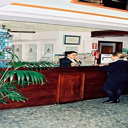 Otel Tropical Puerto de la Cruz (Tenerife)