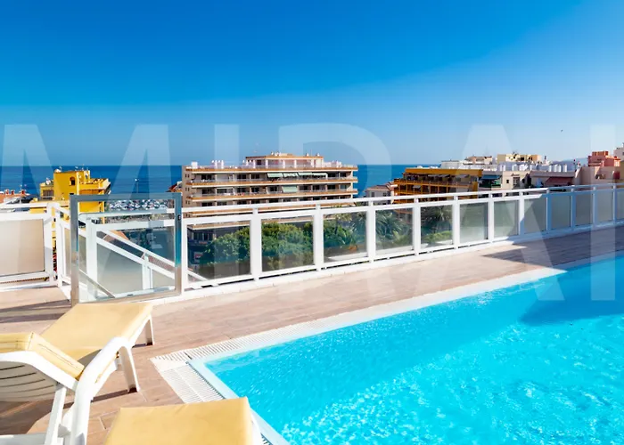 Tropical Hotell