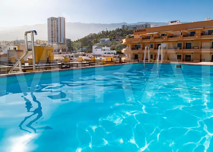 מלון Tropical 3*